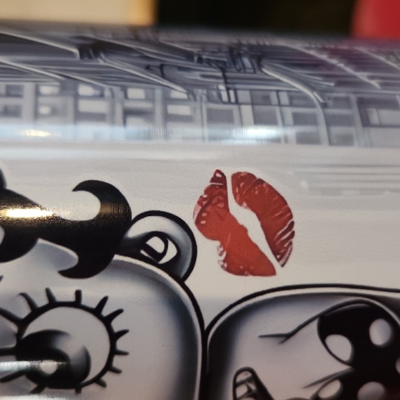 Betty Boop Kissing 💋 Tumbler.  20oz NWT Hand Crafted - Picture 10 of 10